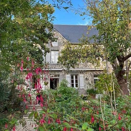 Huebsches Der Familie Mit Eigenem Garten * Heugueville-sur-Sienne