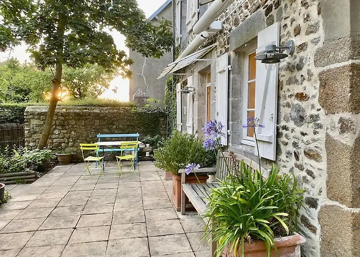 Huebsches Der Familie Mit Eigenem Garten