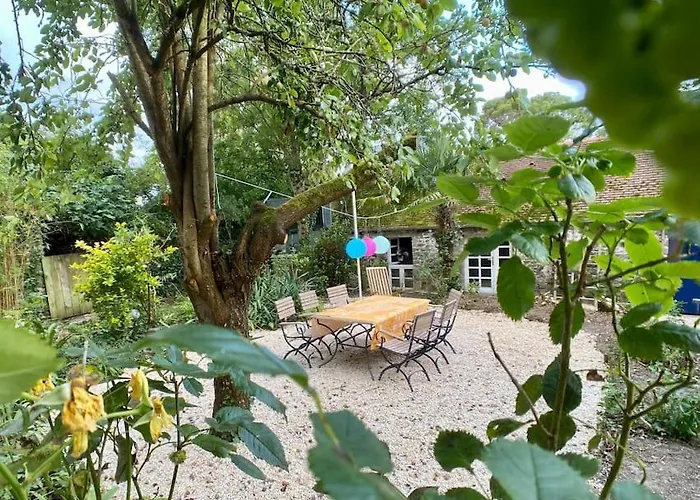 Huebsches Der Familie Mit Eigenem Garten Nyaraló *