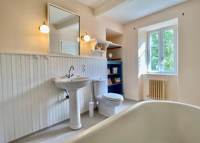 Huebsches Der Familie Mit Eigenem Garten