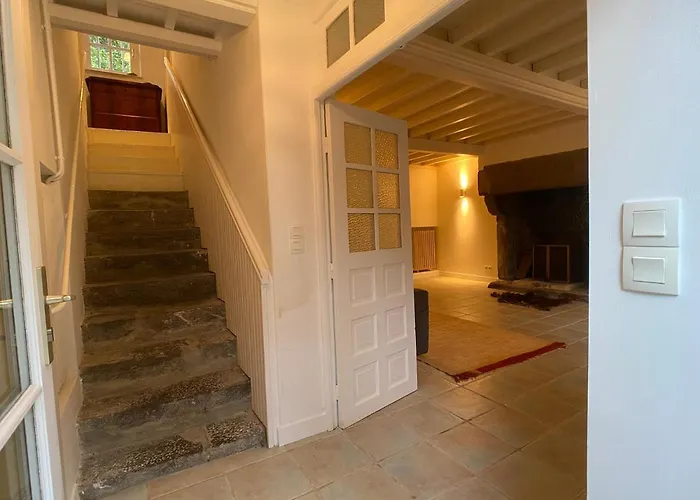 Huebsches Der Familie Mit Eigenem Garten *