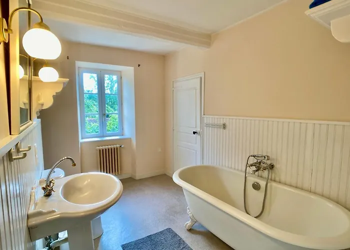 Huebsches Der Familie Mit Eigenem Garten